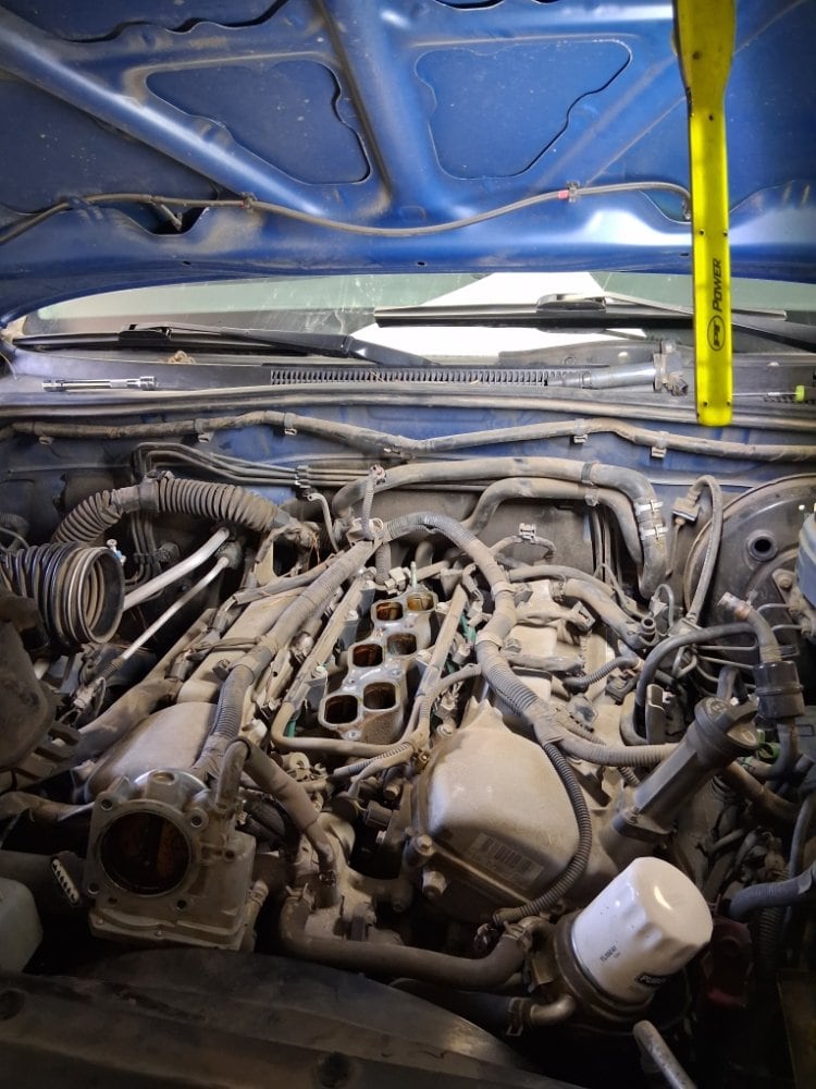 Intake manifold off, ports exposed